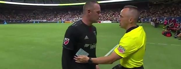 ◆悲報◆ウェイン・ルーニーさん、MLSでも血気盛ん…肘打ち一発退場に第4審に暴言吐いて物議