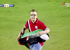 ◆ギネス杯◆レアル・マドリー✕ローマで観客が大量にピッチに乱入！警備員とどたばた劇