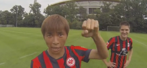 ◆ブンデス◆ブンデス公式チーム対抗バー当て合戦　フランク乾と長谷部も参加した結果