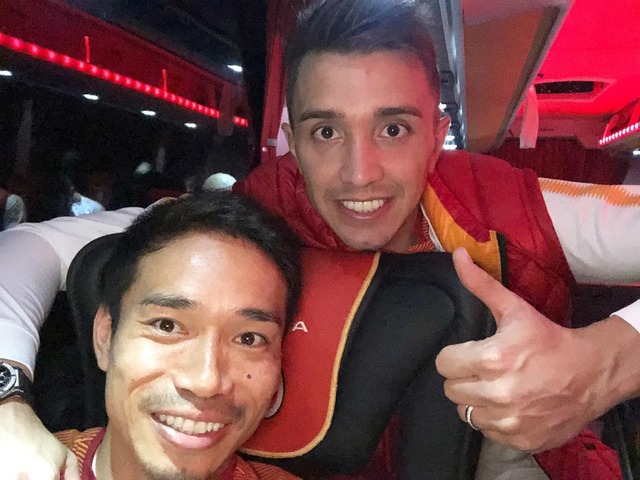 ◆いい話◆スライディングでポストに激突しそうな敵FWを救うガラタサライのムスレラがいい人すぎると話題に！