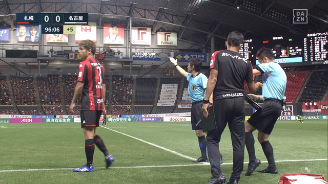 ◆Ｊ小ネタ◆札幌ミシャ監督、名古屋戦ATPK取ったのに蹴る前に2枚替え！ルーカス失敗後怒って帰宅ｗｗｗ