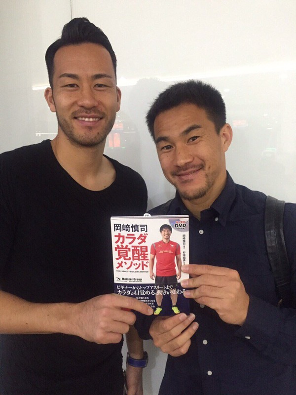 ◆画像◆CLデビューしたザキオカさんの頭髪がヒヨコっぽくふわふわしとる