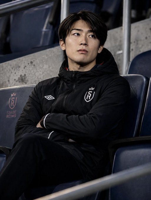 ◆悲報◆ランスFW中村敬斗、クラブは€25ｍで容認もオファー待ちでスタンド観戦