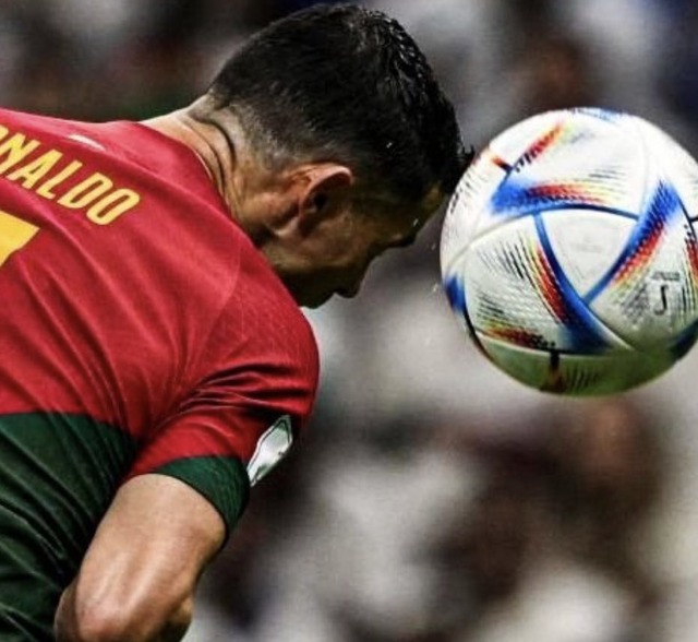 ◆悲報◆クリロナさんの髪の毛ゴール、一回認められたのに翻される…むちゃくちゃ微妙