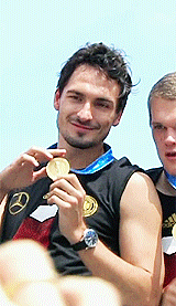 tumblr_n8r4gb1CKF1qc2poho2_250[1]