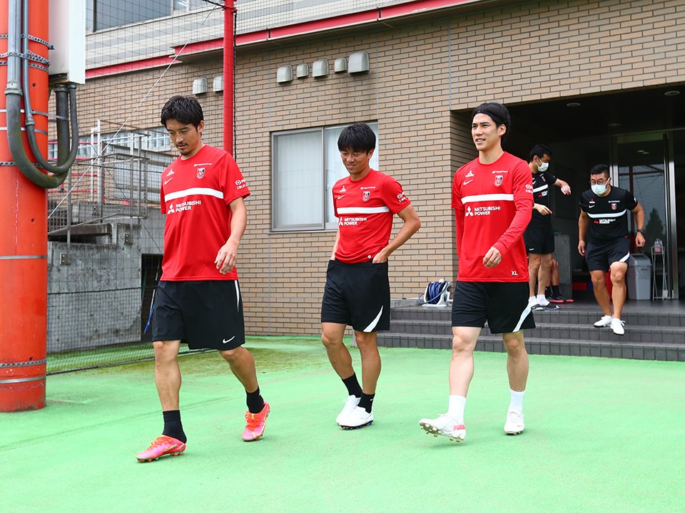 j小ネタ 柏mf江坂任 浦和移籍発表するやいなや浦和にいて草 柏から出る喜び 2chフットボールまとめアンテナ j小ネタ 柏mf江坂任 浦和移籍発表するやいなや浦和にいて草 柏から出る喜び 2chフットボールまとめアンテナ