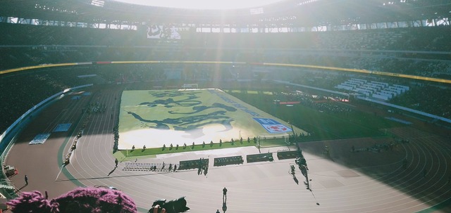 ◆悲報◆新国立がトラックのせいでピッチまで遠すぎて残念スタだと話題に！
