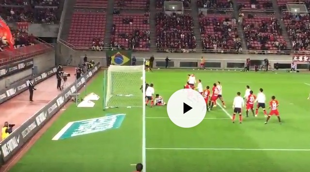 ◆Jリーグ◆鹿島×C大阪、キム・ジンヒョンのやらかしは入ってたのか入ってなかったのか…真横からのアングル動画発見される