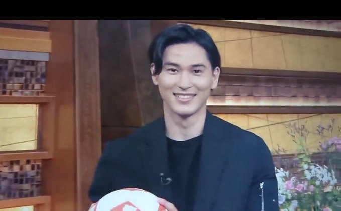 小ネタ クラブの事情で代表離脱した南野タキ 報ステに出てきて草 Football Timeline 小ネタ クラブの事情で代表離脱した南野タキ 報ステに出てきて草 Football Timeline