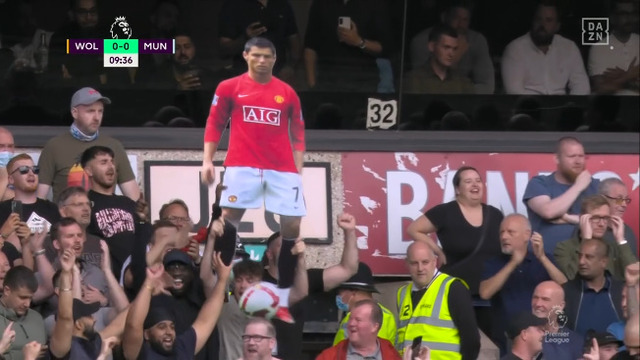 ◆画像◆クリロナさん、モリニュースタジアムのスタンドで躍動してて草