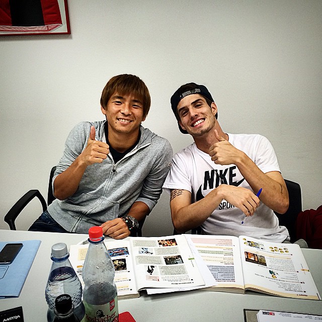 ◆ブンデス小ネタ◆乾貴士チームメイトのピアソンとドイツ語のお勉強