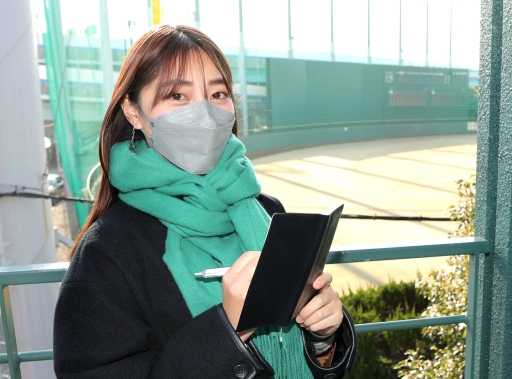 ◆悲報◆某スポ新担当記者が禁断の移籍！？C大阪新担当記者が野球女子になってしまう😭