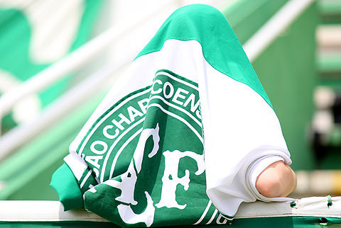 ◆ブラジル◆飛行機墜落事故で壊滅的被害のチャコペエンセ救済にブラジル名門4クラブが動く！