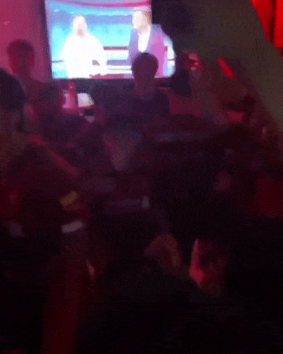 ◆Gif小ネタ◆優勝決定後パーティでみんなに混ざって踊りまくる南野拓実ｗｗｗ