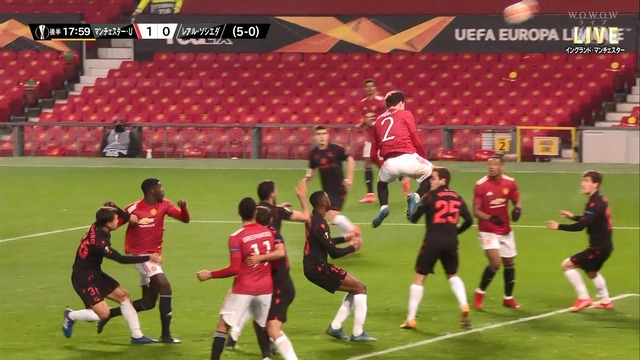 ◆EL珍◆マンUのリンデロフさんのジャンピングニーがやばすぎると話題に！味方のゴールも取り消し