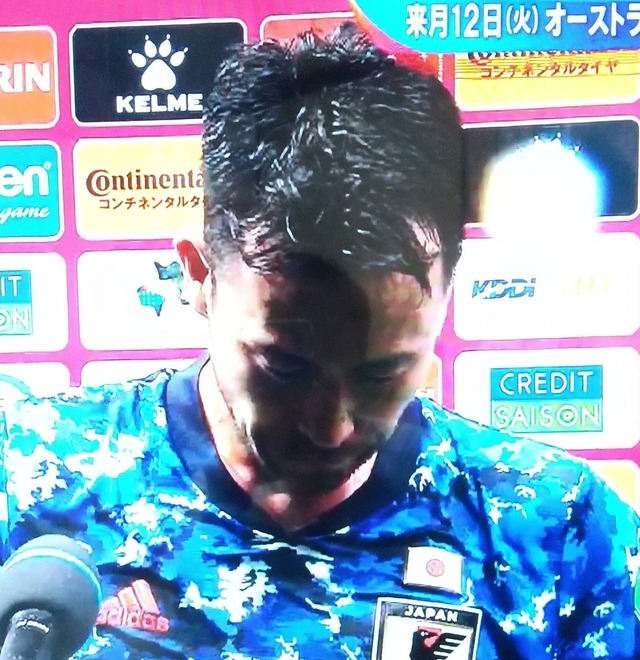 ◆悲報◆内田篤人にインタビューされた三選手、表情暗すぎて芸術的でさえある