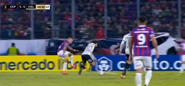 ◆悲報◆ポルチーニヨDFアラン・ベニテス、リベルタドーレスでのタックルが悪質すぎて永久追放の危機