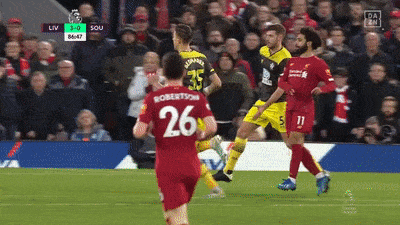 ◆Gif小ネタ◆南野拓実きゅんがシュート外した直後”俺触ってないよ！”アピールするケイタｗｗｗ