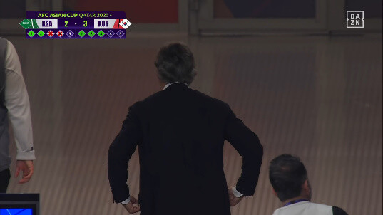 ◆悲報◆サウジ代表監督マンチーニさん、PK2連続失敗で終了前に帰宅😭