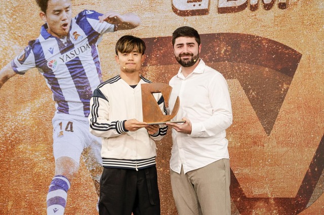 ◆リーガ◆ソシエダFW久保建英、地元Diario Vasco主催のDV de Oro賞受賞！24-25シーズンチームMVP