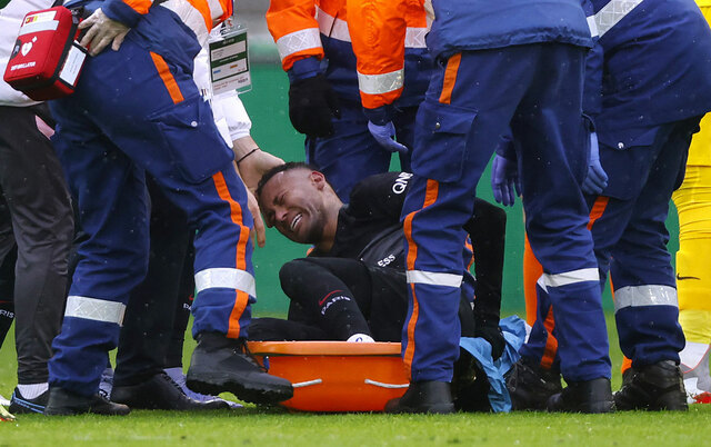 ◆悲報◆ネイマールさん、負傷退場後にパーティー参加で大波紋！ 全治６～８週間