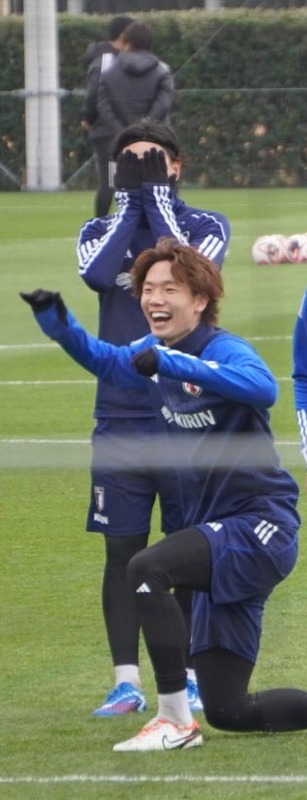 ◆朗報◆代表合宿中の南野タキ、やっぱり今日も邪馬台国ヘアー🤔