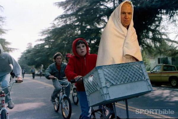 ◆悲報◆ホテルから追い出されたロッベン（バイエルン）がＥＴみたいで可愛いと話題に！？