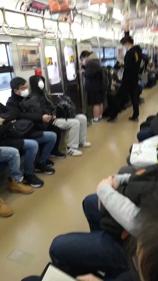 靴に小型キャメラを仕込んだ盗撮師を逮捕 : くるちゃんねる