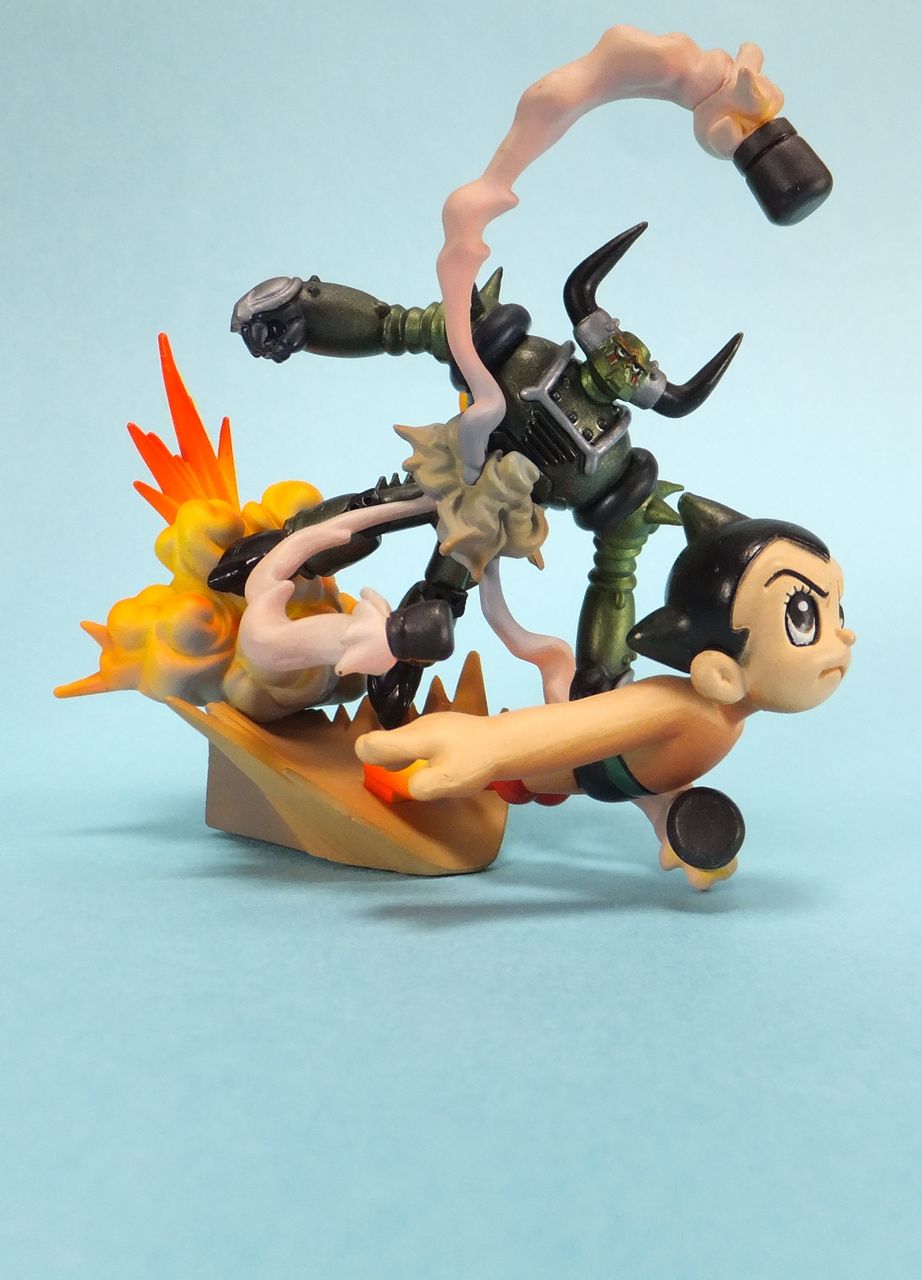 海洋堂 アストロボーイ鉄腕アトム Ktフィギュアコレクション アニメバージョン Tv版 空中対決 アトムvsプルートゥ クーネル