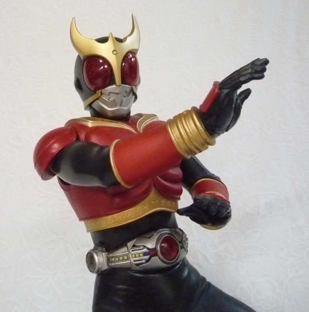 仮面ライダークウガ マイティフォーム 未確認生命体 第4号 クーネル 仮面ライダークウガ マイティフォーム 未確認生命体 第4号 クーネル