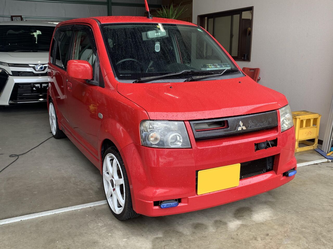 車検整備 三菱 Ekスポーツ H81w 機関だけでなく内装 外装のメンテナンスも 栃木県鹿沼市 宇都宮市 ガレージ シースワロー 作業メニュー Garage Sea Swallow ガレージ シースワロー 栃木県の中古車販売店 車検整備 三菱 Ekスポーツ H81w 機関だけでなく内装 外装のメンテナンスも 栃木県鹿沼市 宇都宮市 ガレージ シースワロー 作業メニュー Garage Sea Swallow ガレージ シースワロー 栃木県の中古車販売店