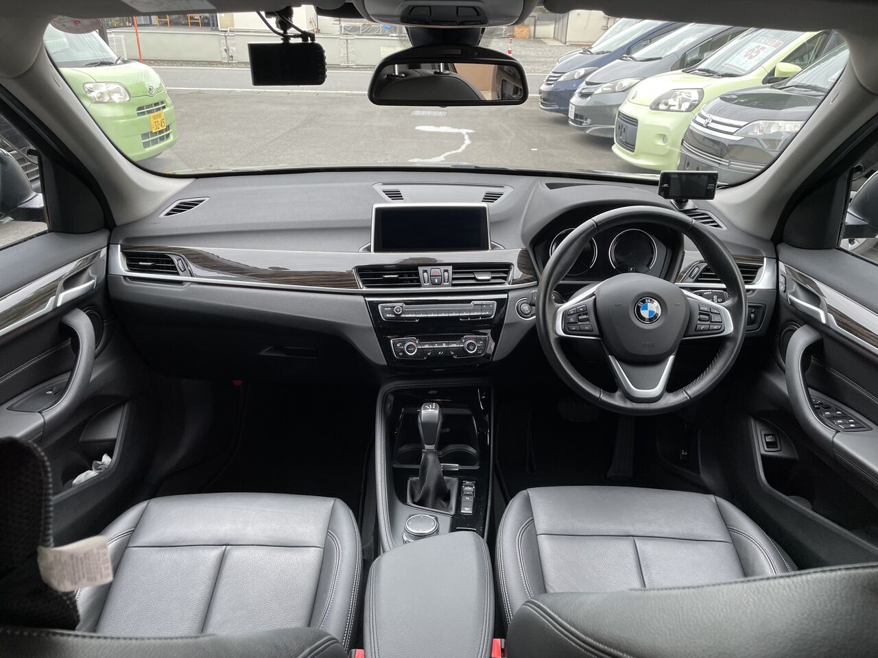 作業メニュー タバコ汚れ 臭いを除去 車の消臭 除菌施工 車内クリーニング Bmw X1 栃木県鹿沼市 宇都宮市 ガレージ シースワロー Garage Sea Swallow ガレージ シースワロー 栃木県の中古車販売店