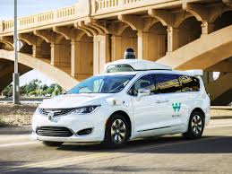 【自動運転】グーグル系のウェイモが無人タクシーの試験サービスを開始