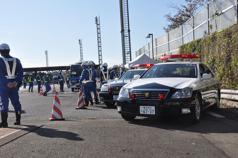 千葉県警、「東京オートサロン 2020」の会場で違法改造車を一斉取り締まりｗｗｗｗｗｗ