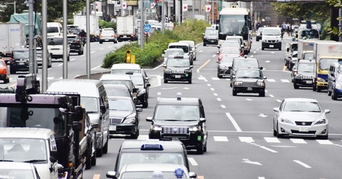 【悲報】若者の『車離れ』の原因、ついに判明する・・・・・