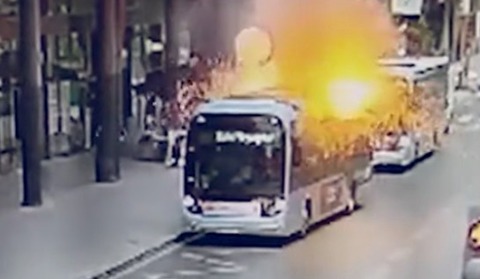 【動画】『EVバス』、大炎上してしまう！！！！！