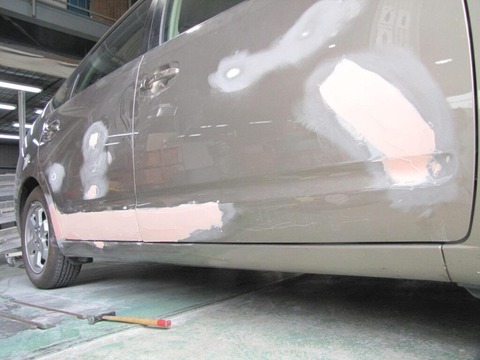 【画像】ワイ「車の板金お願いします」店「見積もり30万位です！」ワイ「え？」