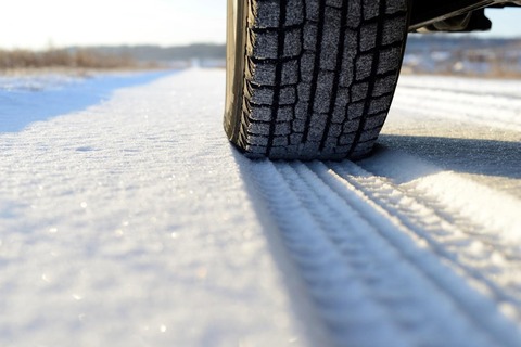 【画像】日本気象協会「車のみなさ～ん！冬タイヤに換えてね～～～」←これ