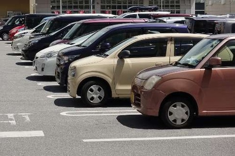 【悲報】生活保護「自動車持ってると無理です！」←これｗｗｗｗｗ