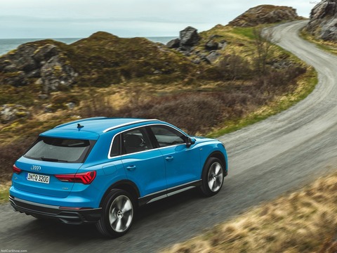 Audi-Q3-2019-1600-10