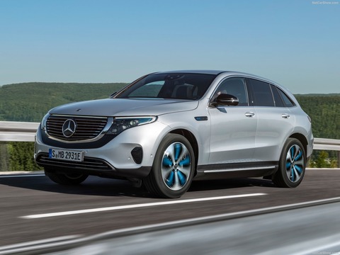 Mercedes-Benz-EQC-2020-1600-07