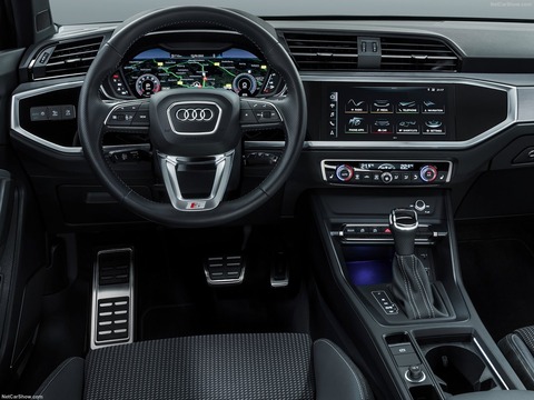 Audi-Q3-2019-1600-12