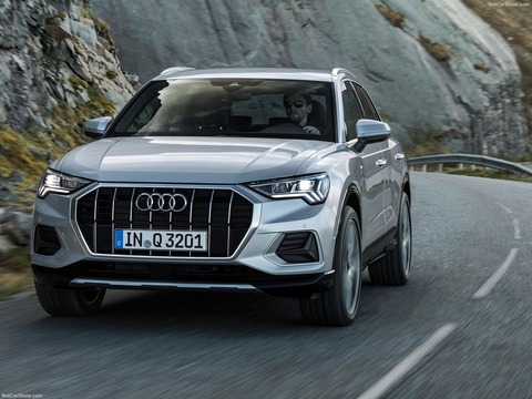 Audi-Q3-2019-1600-09