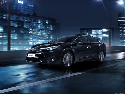 Toyota-Avensis-2016-1600-07
