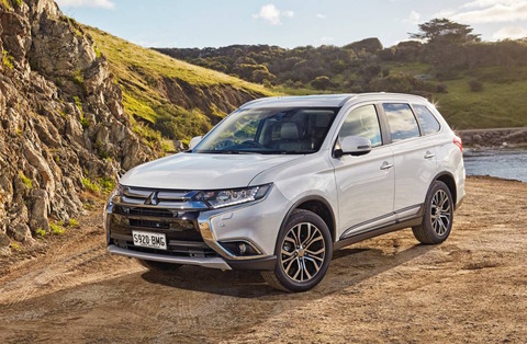 2017-Mitsubishi-Outlander-Exceed