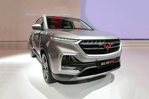 wuling-suv-medium-angle-front-view-679088