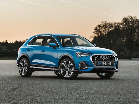 Audi-Q3-2019-1600-04