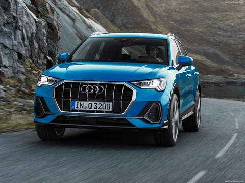 Audi-Q3-2019-1600-05
