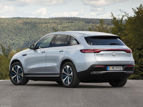 Mercedes-Benz-EQC-2020-1600-13