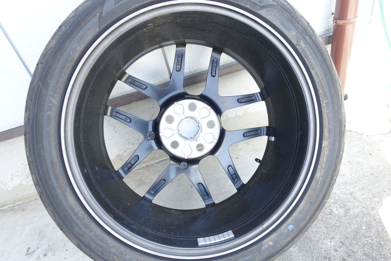 C Hrをノーマルタイヤに交換して本来あるべきgr Sportの姿へ 背伸びレクサスオーナー